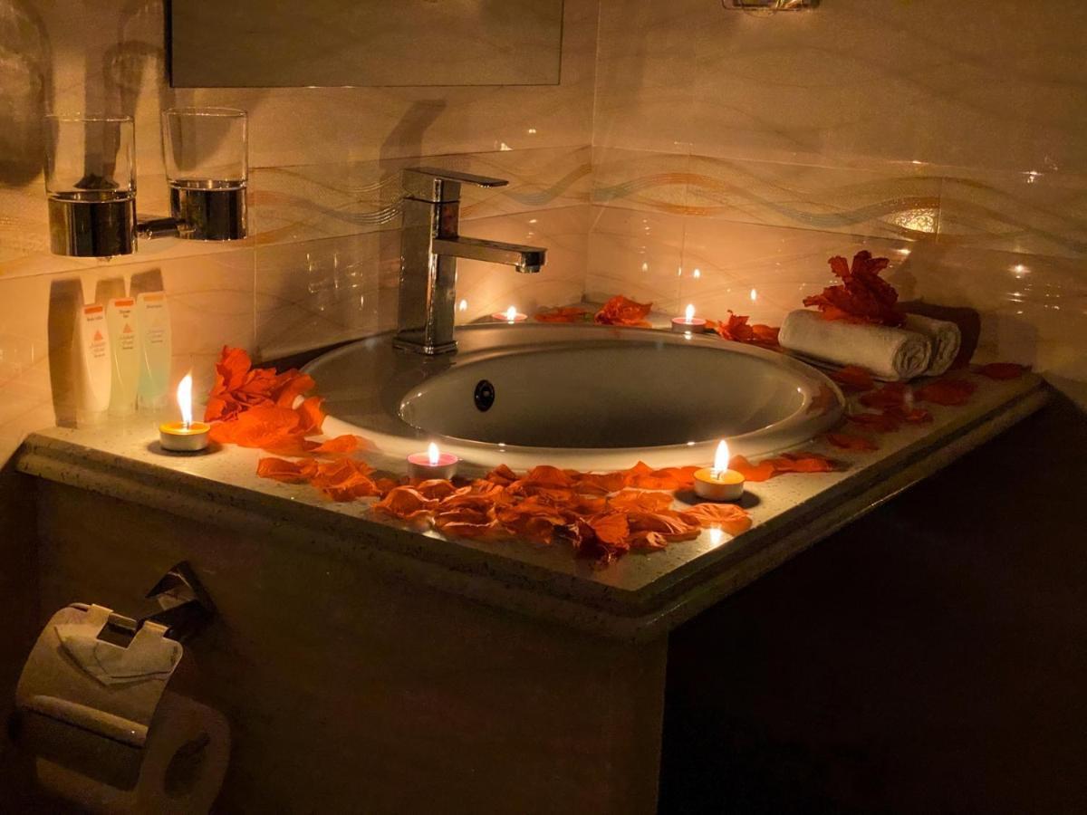 Abuharee Grand Otel Addu City Dış mekan fotoğraf