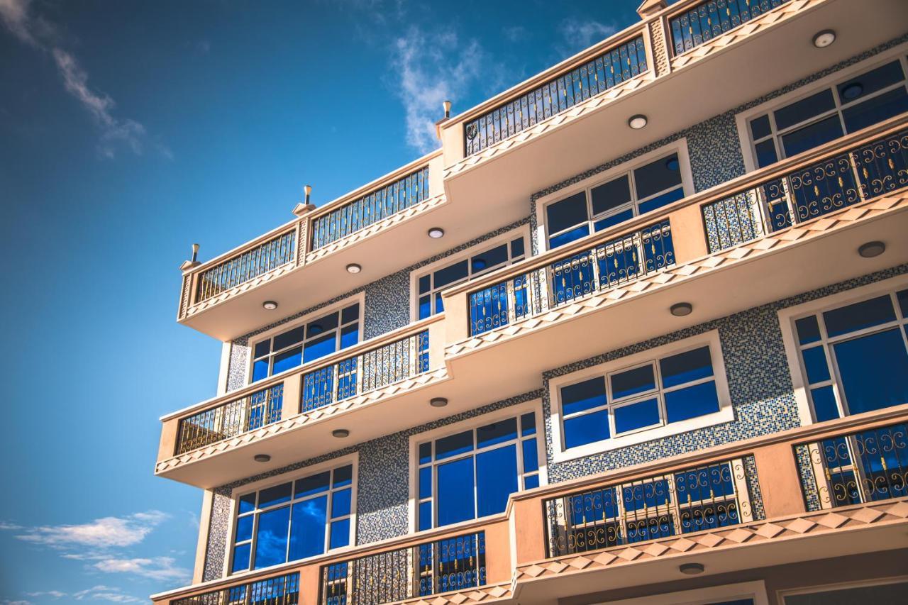 Abuharee Grand Otel Addu City Dış mekan fotoğraf